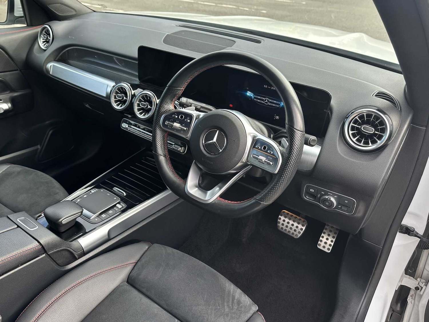 Used Mercedes-Benz GLB 2023 for sale - 76310889: Photo 14