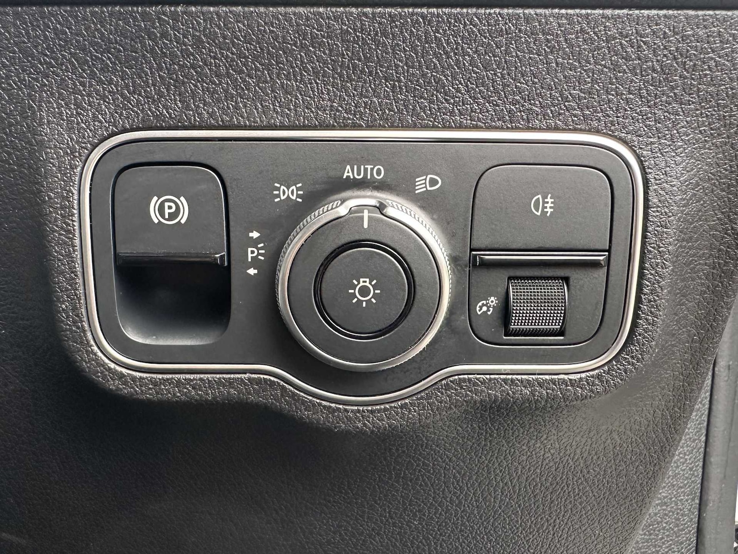 Used Mercedes-Benz GLB 2023 for sale - 76310889: Photo 23