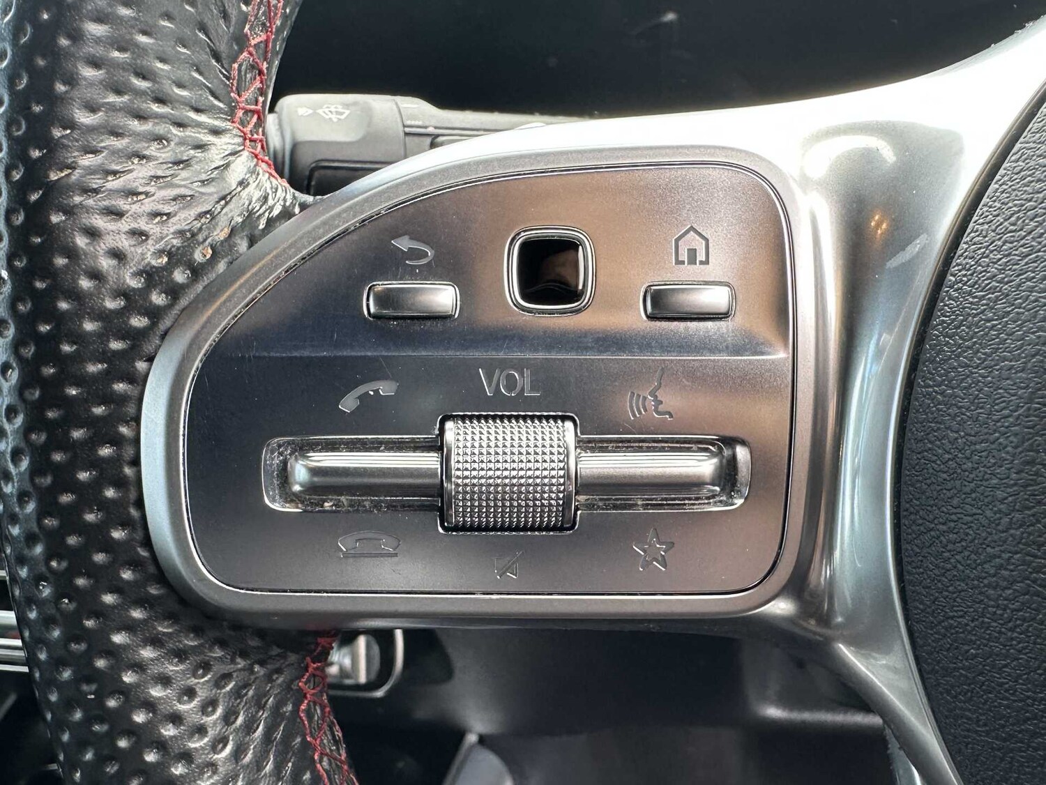 Used Mercedes-Benz GLB 2023 for sale - 76310889: Photo 28