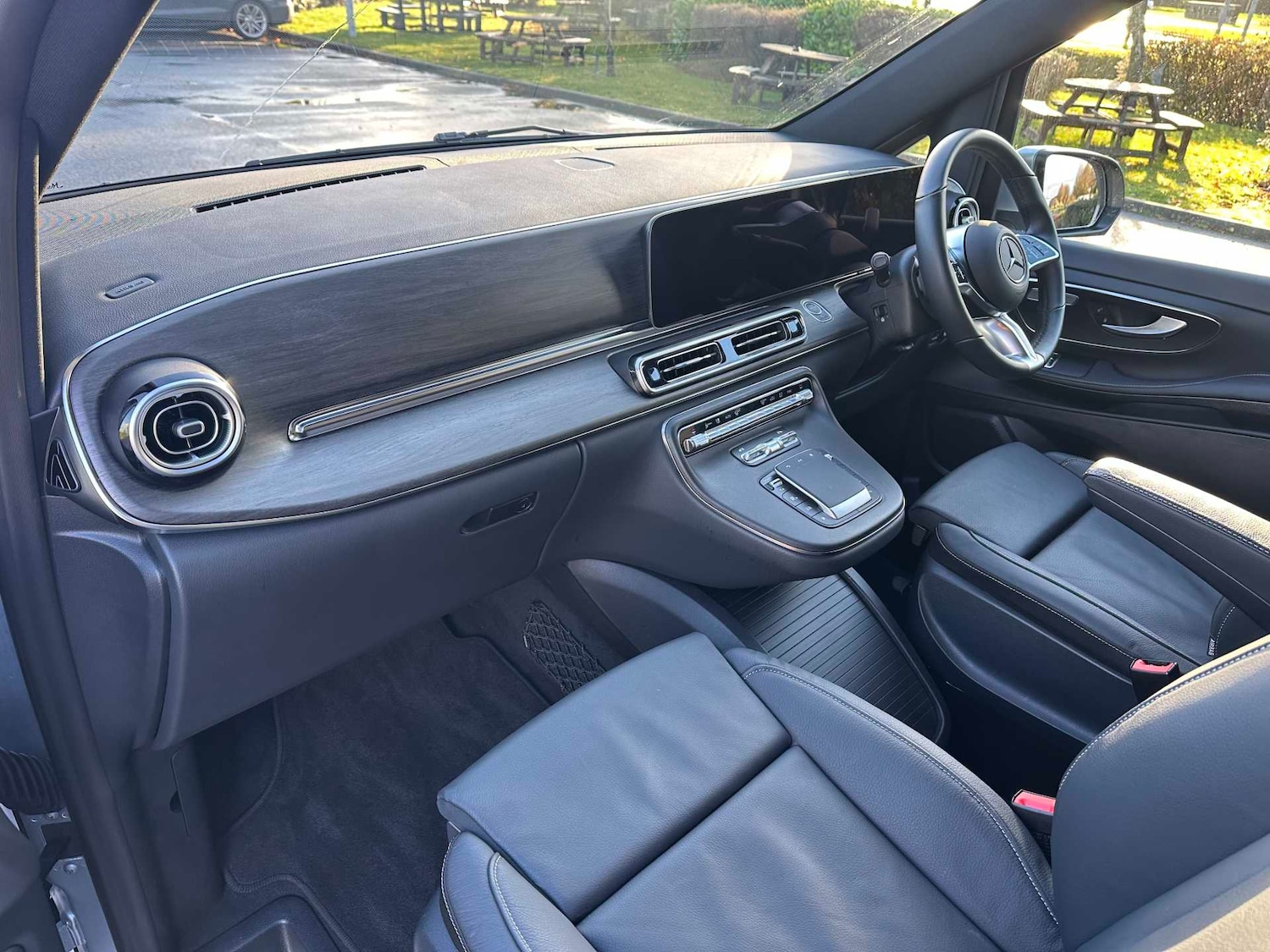 Used Mercedes-Benz V-Class 2025 for sale - 76610656: Photo 20