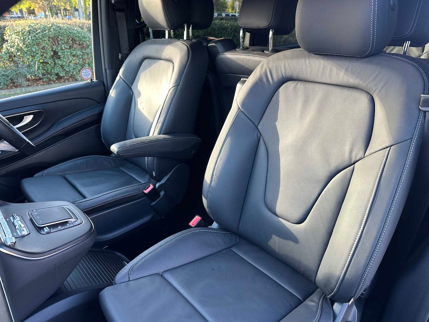 Used Mercedes-Benz V-Class 2025 for sale - 76610656: Photo 21