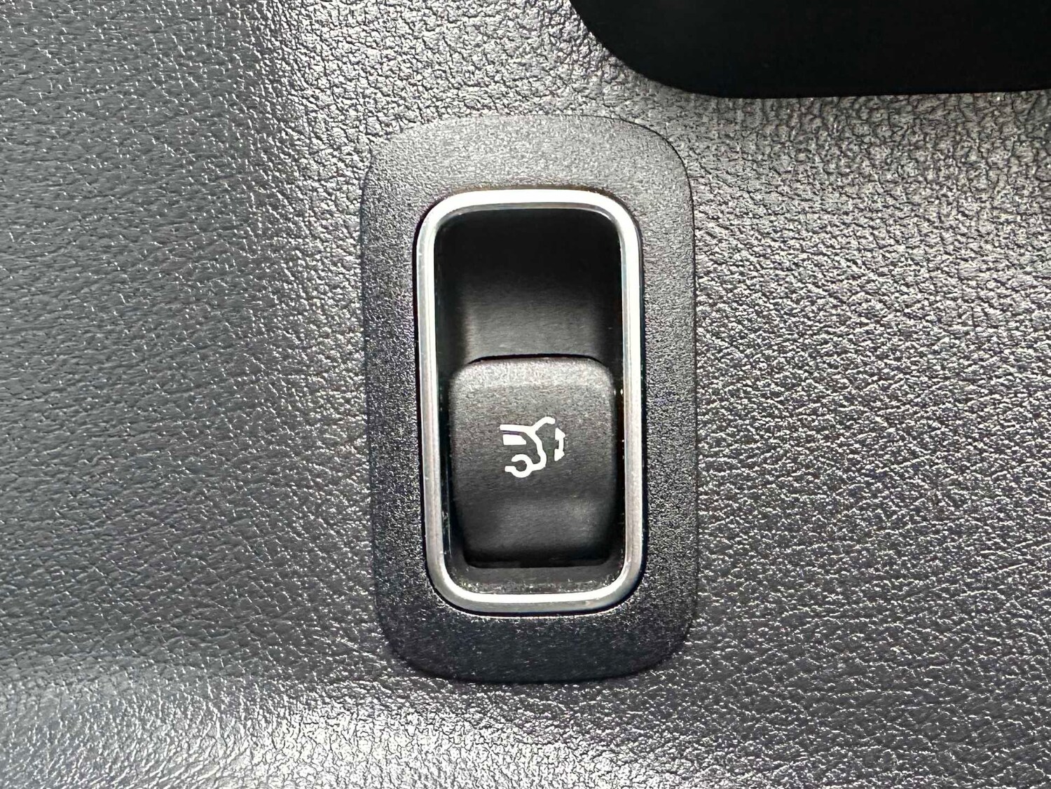 Used Mercedes-Benz EQB 2024 for sale - 76842885: Photo 25