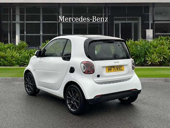 Used smart fortwo 2021 for sale - 76692083: Photo