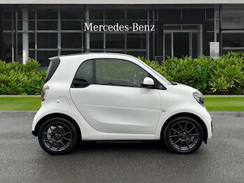 Used smart fortwo 2021 for sale - 76692083: Photo