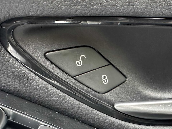 Used Mercedes-Benz GLC 2021 for sale - 76218355: Photo 23