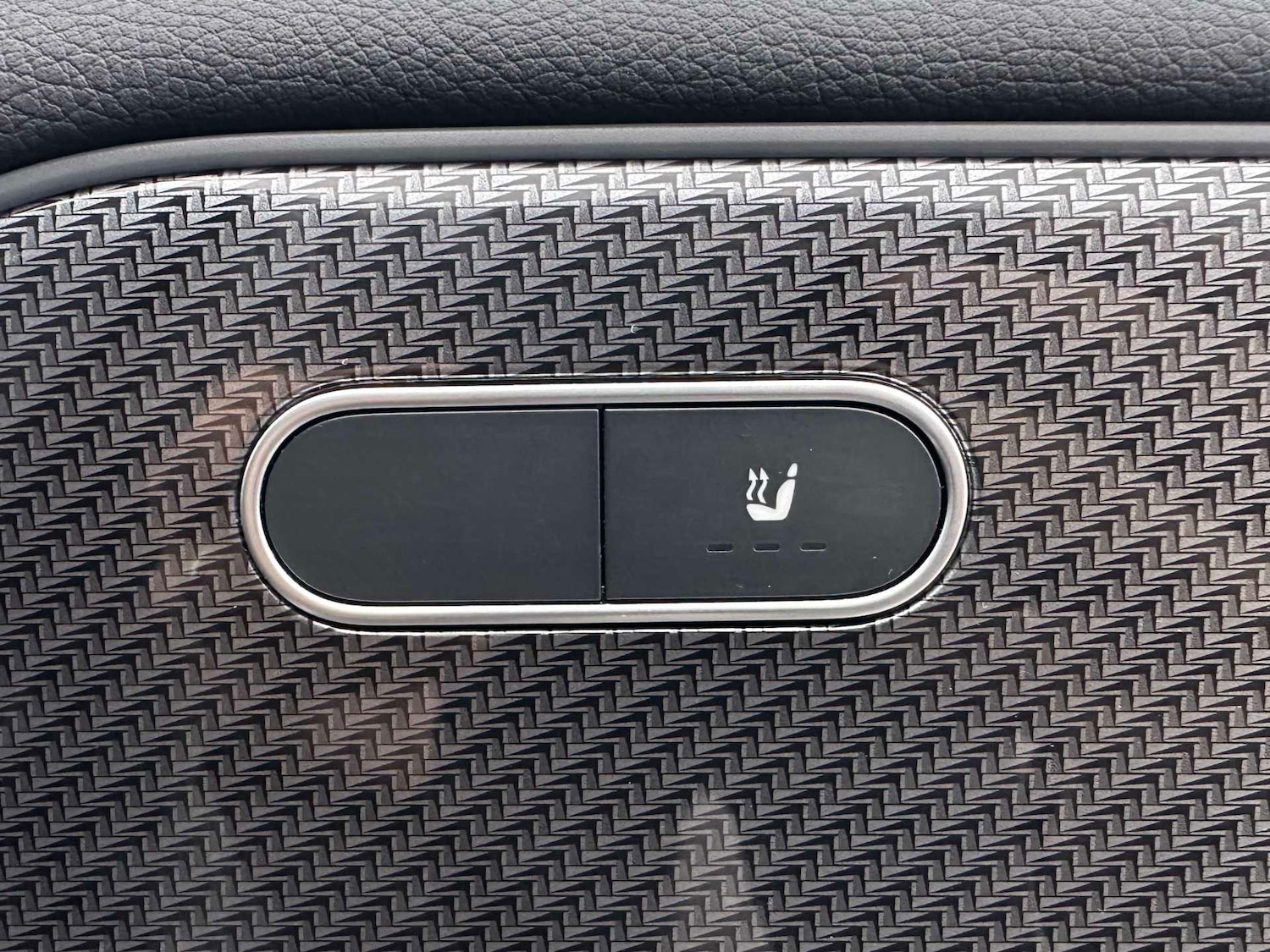 Used Mercedes-Benz GLB 2023 for sale - 77811075: Photo 22