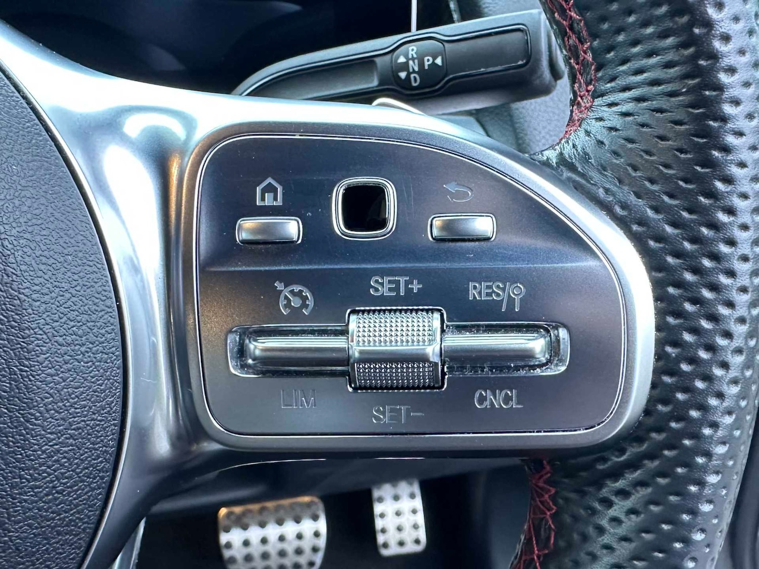 Used Mercedes-Benz GLB 2023 for sale - 77811075: Photo 27