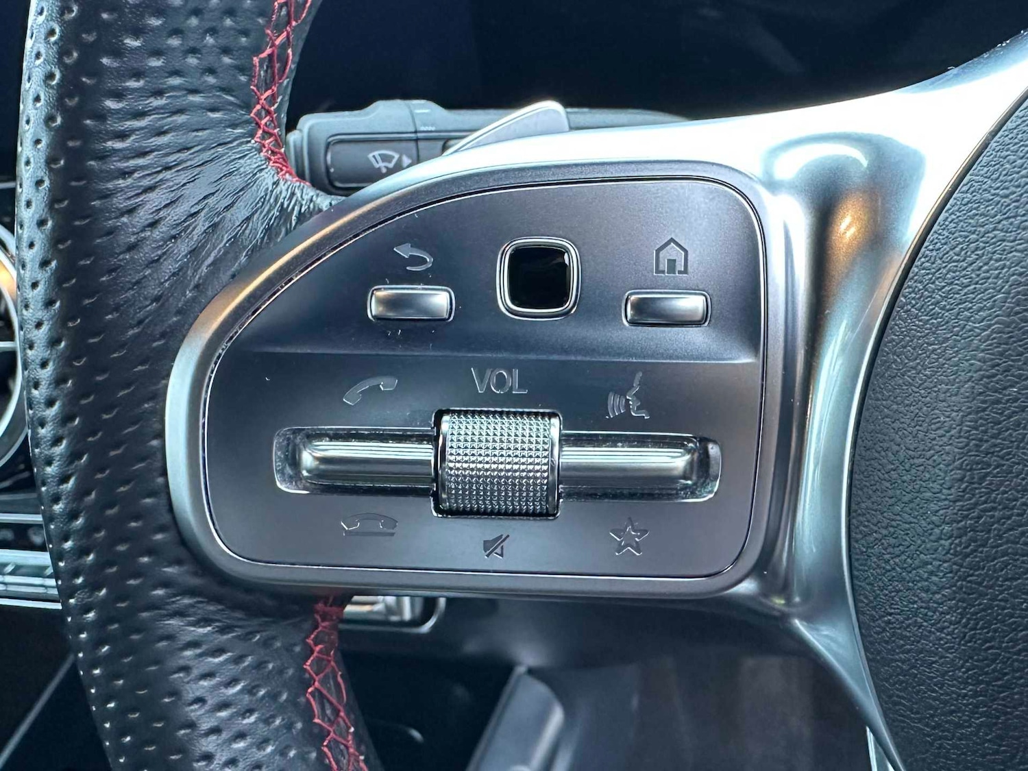 Used Mercedes-Benz GLB 2023 for sale - 77811075: Photo 28