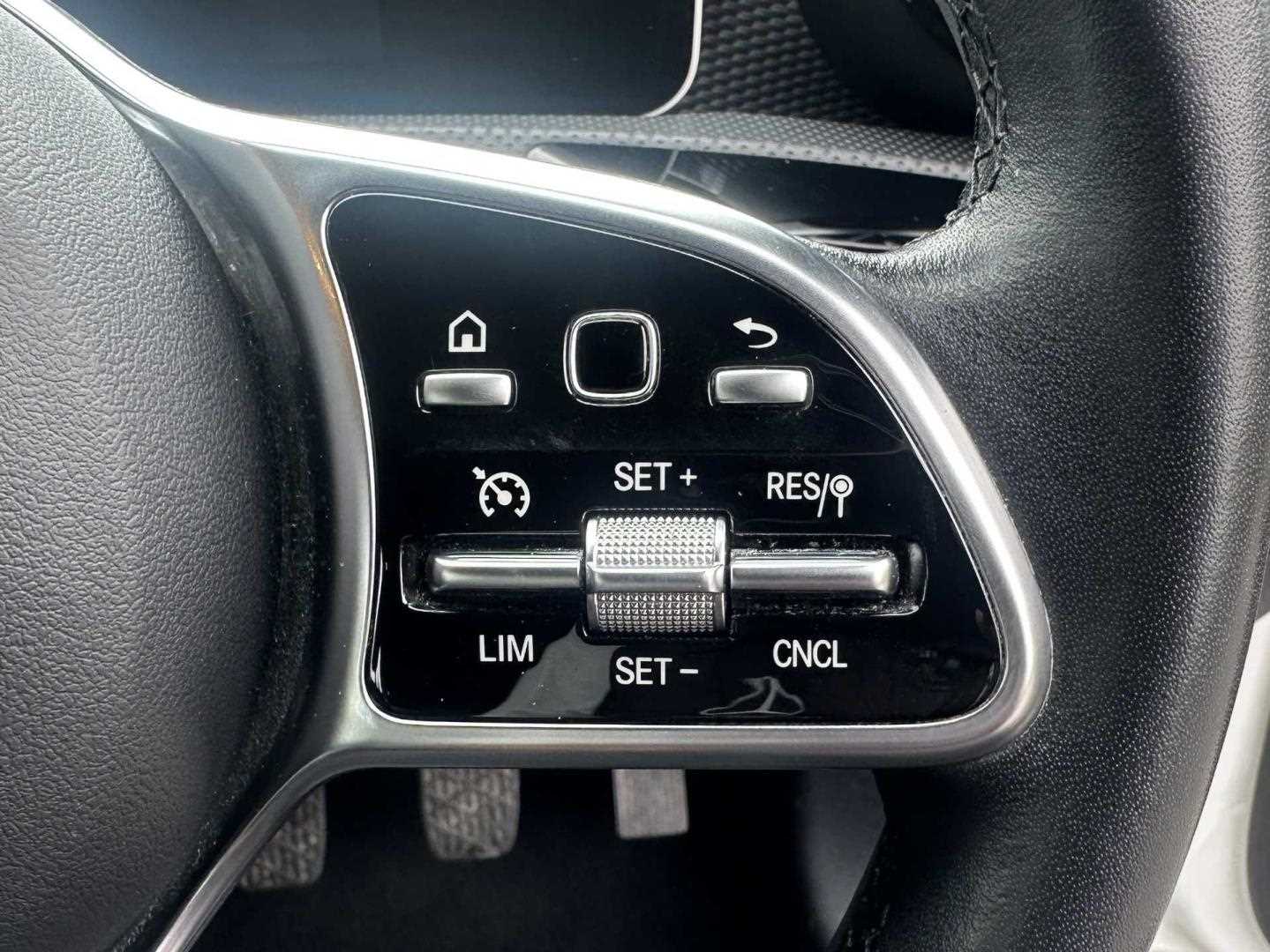 Used Mercedes-Benz A-Class 2018 for sale - 77123569: Photo 26