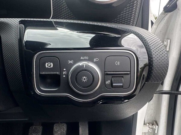 Used Mercedes-Benz A-Class 2018 for sale - 75341998: Photo 25
