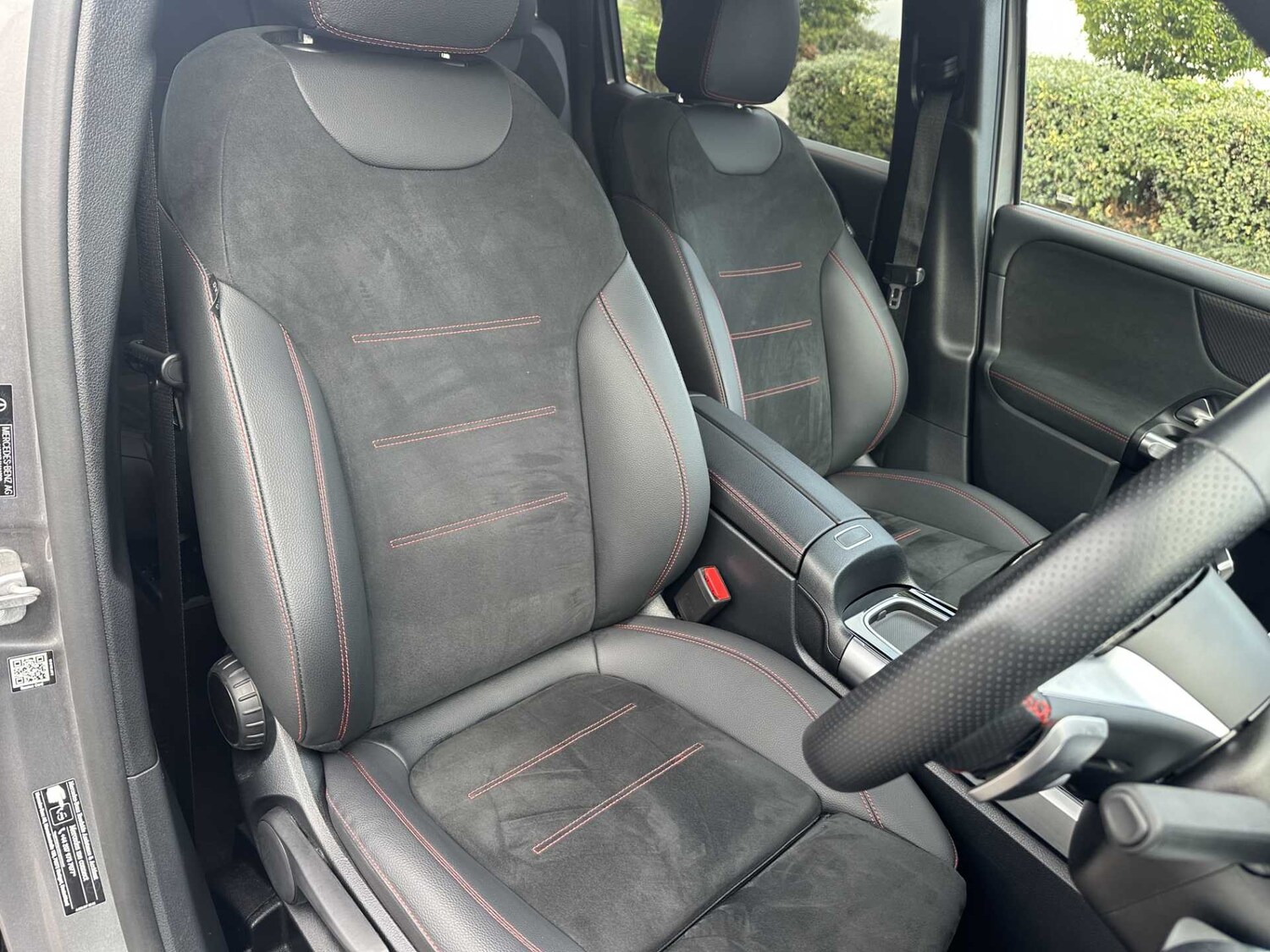 Used Mercedes-Benz GLB 2024 for sale - 76156079: Photo 15