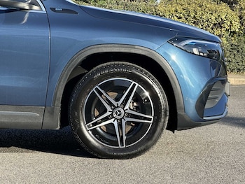 Used Mercedes-Benz EQA 2022 for sale - 76329290: Photo