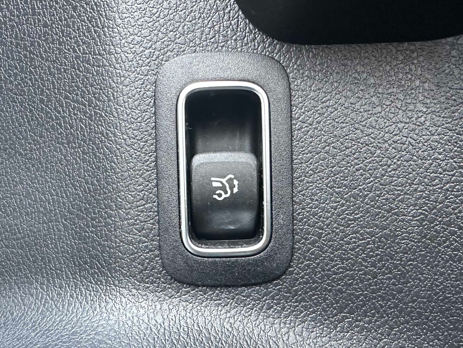 Used Mercedes-Benz GLA 2023 for sale - 77093330: Photo 25