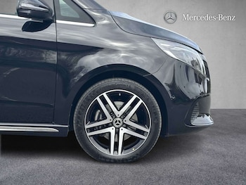 Used Mercedes-Benz V-Class 2025 for sale - 78321917: Photo