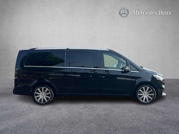 Used Mercedes-Benz V-Class 2025 for sale - 79109310: Photo