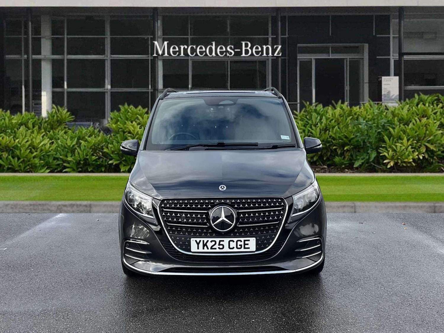Used Mercedes-Benz V-Class 2025 for sale - 76610507: Photo 11