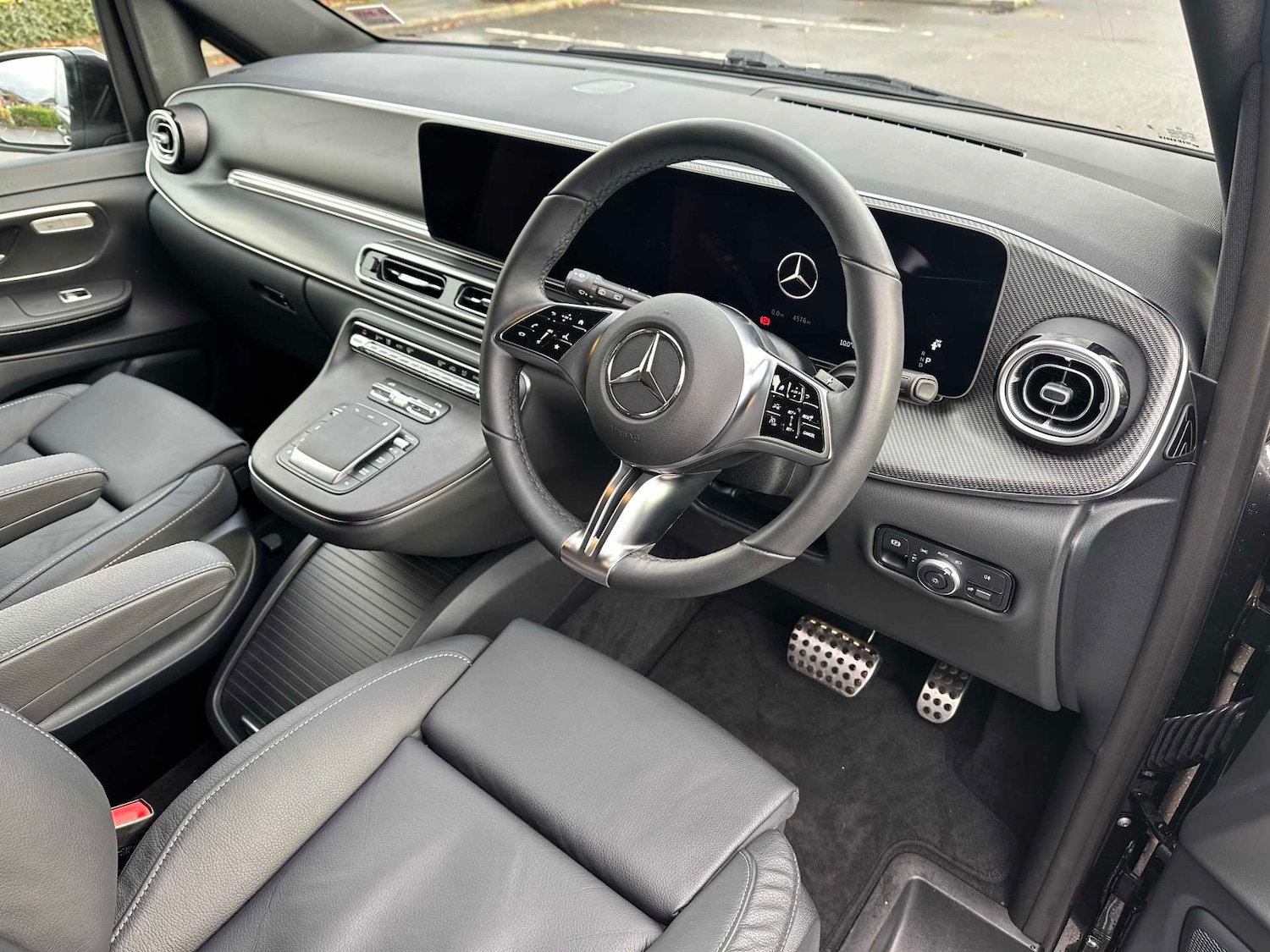 Used Mercedes-Benz V-Class 2025 for sale - 76610507: Photo 14