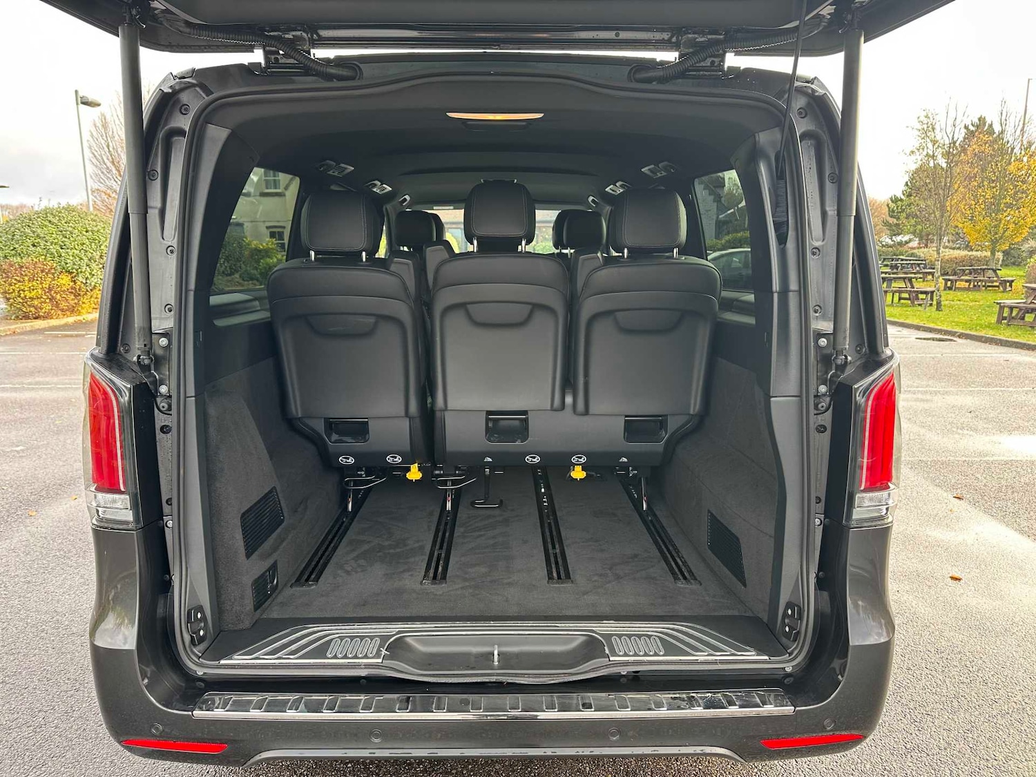 Used Mercedes-Benz V-Class 2025 for sale - 76610507: Photo 19