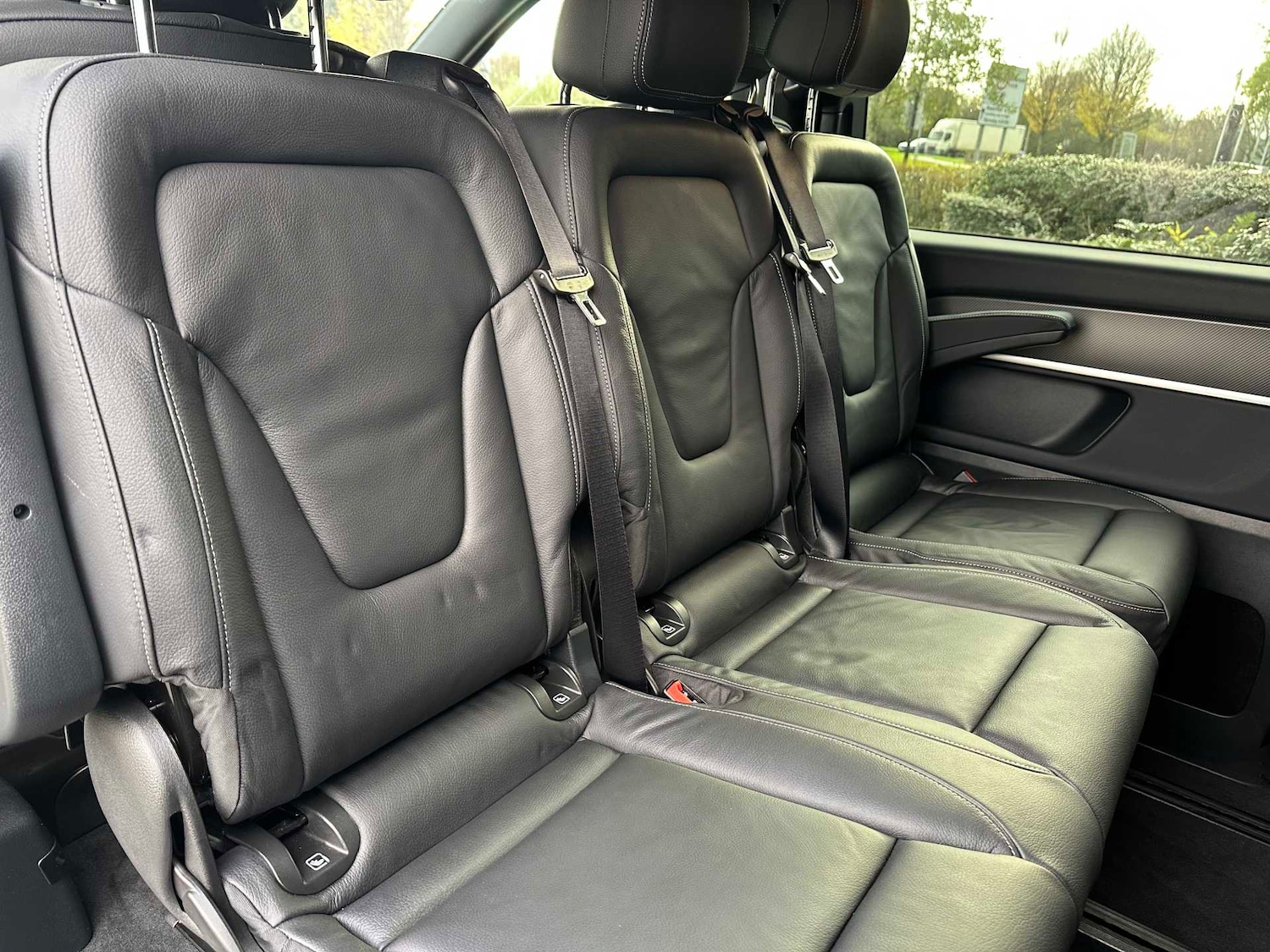 Used Mercedes-Benz V-Class 2025 for sale - 76610507: Photo 22