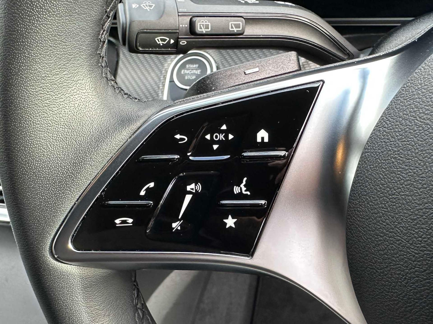 Used Mercedes-Benz V-Class 2025 for sale - 76610507: Photo 29