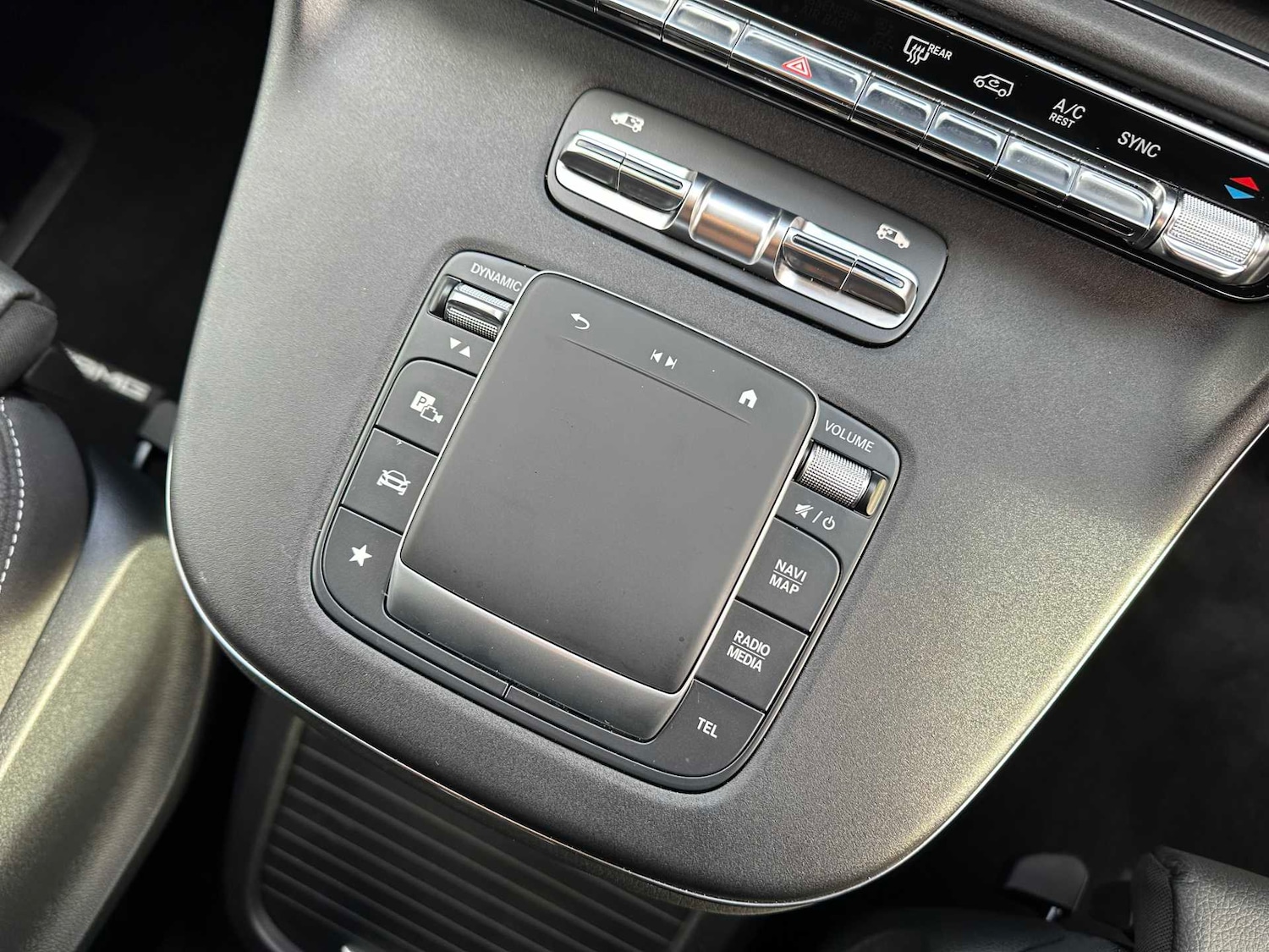 Used Mercedes-Benz V-Class 2025 for sale - 76610507: Photo 32