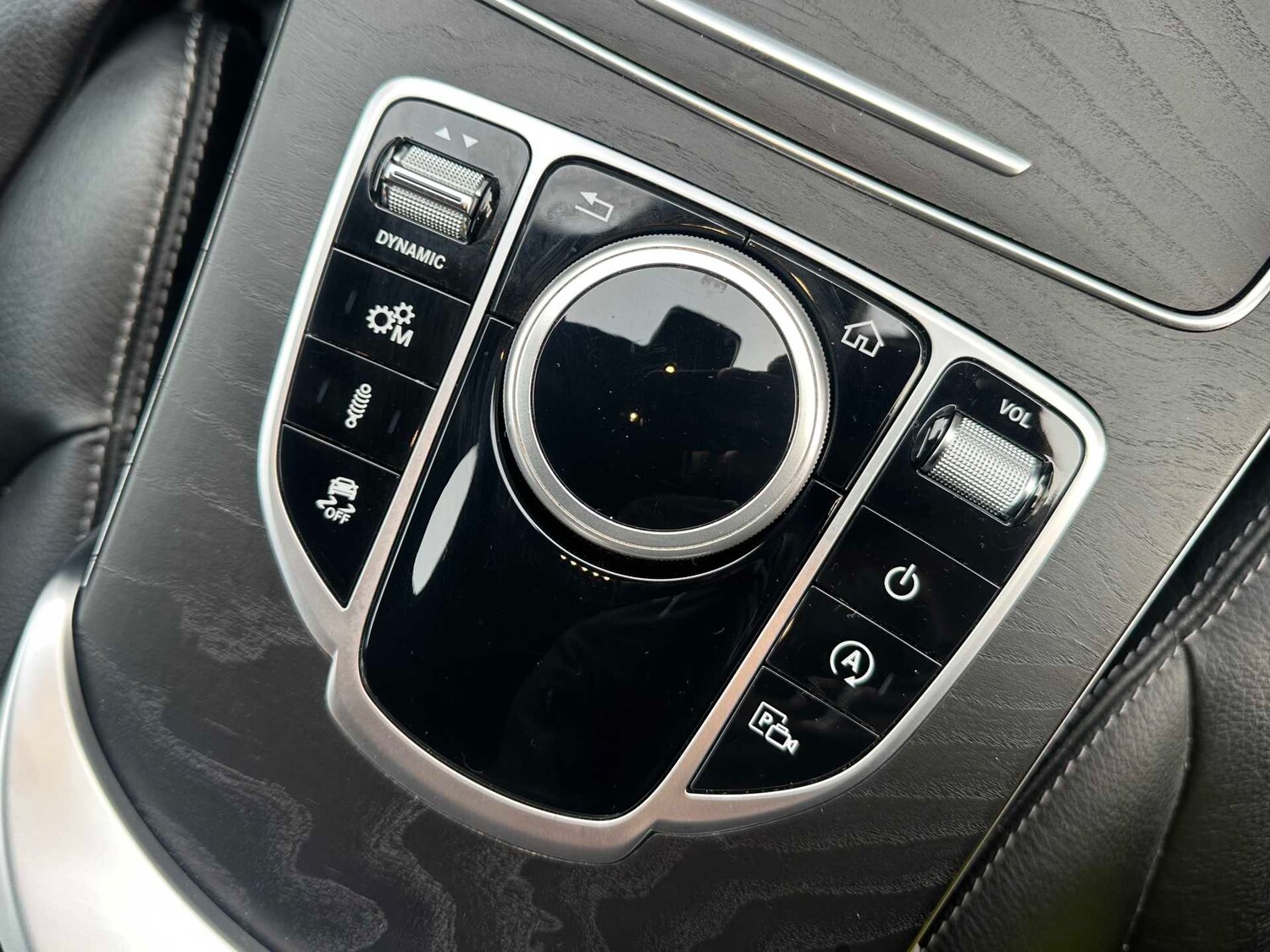 Used Mercedes-Benz C Class 2020 for sale - 77308393: Photo 31