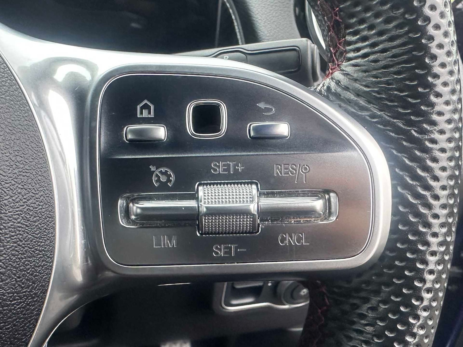 Used Mercedes-Benz GLB 2022 for sale - 77361390: Photo 27