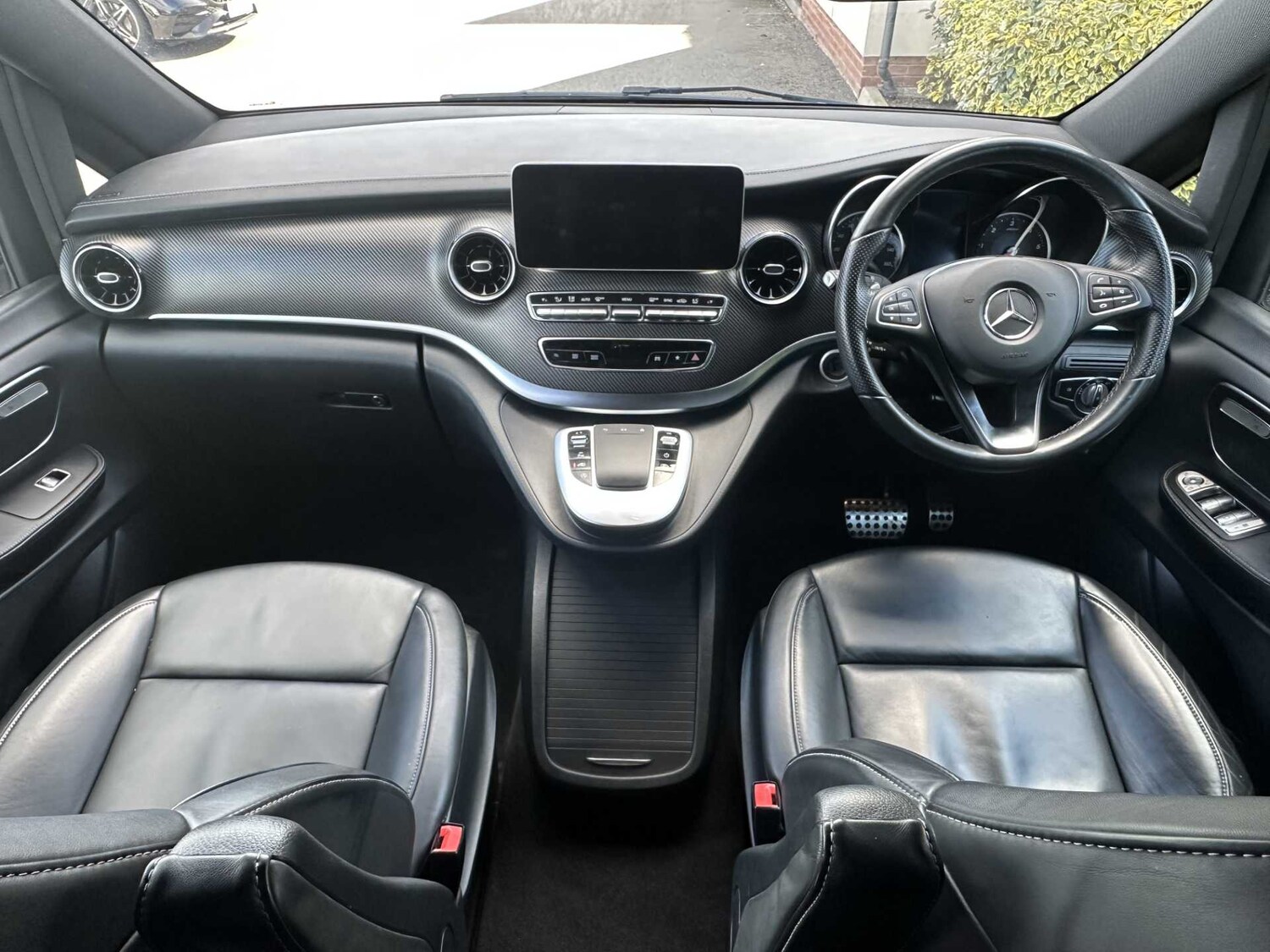 Used Mercedes-Benz V-Class 2023 for sale - 77740781: Photo 16