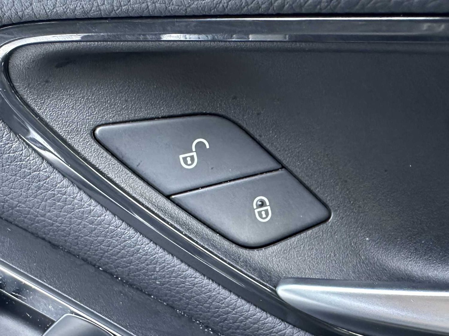 Used Mercedes-Benz GLC 2020 for sale - 76298309: Photo 23