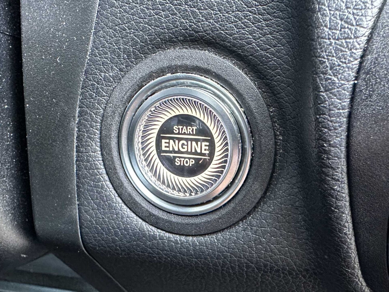 Used Mercedes-Benz GLC 2020 for sale - 76298309: Photo 27