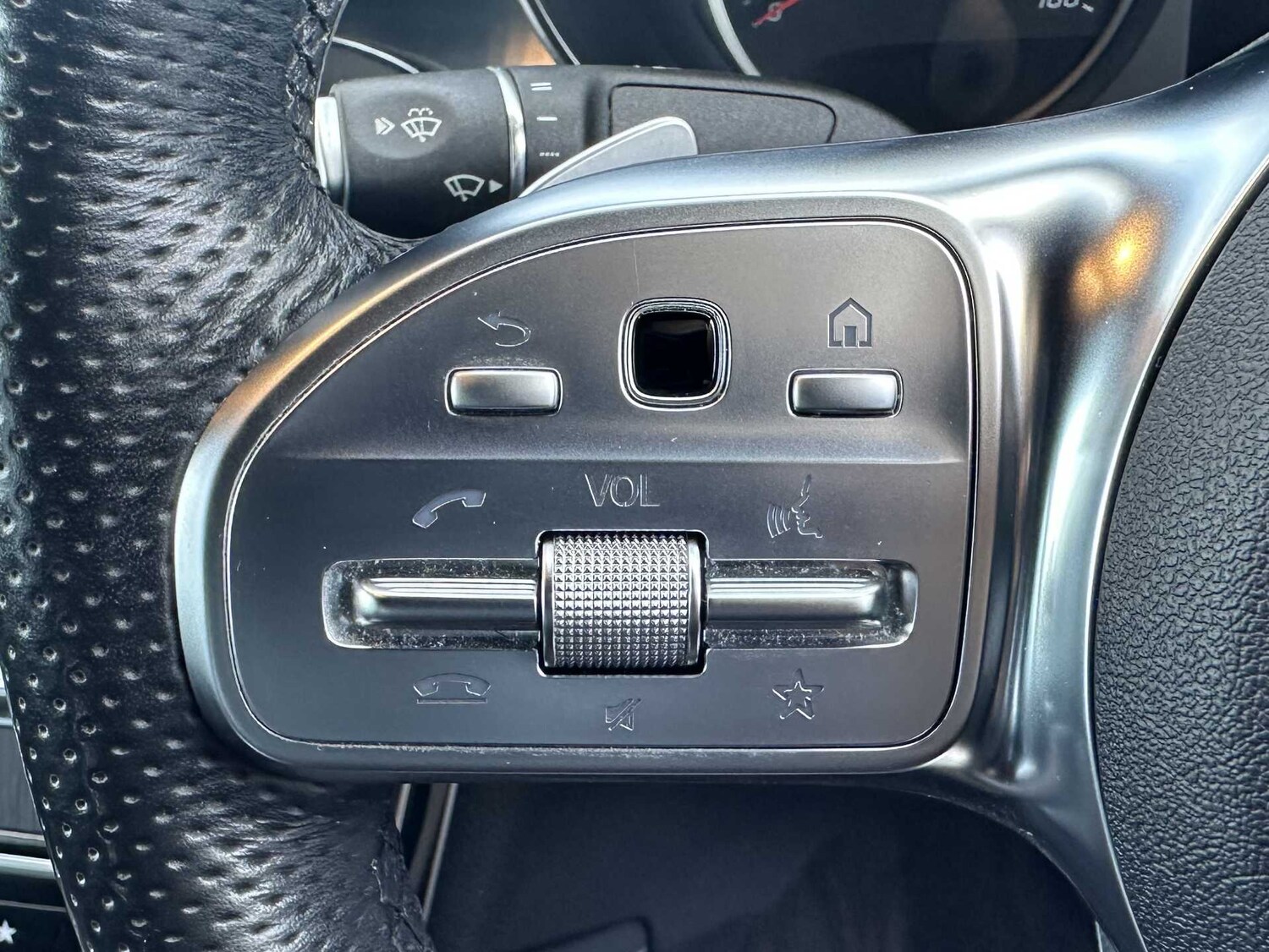 Used Mercedes-Benz GLC 2020 for sale - 76298309: Photo 30