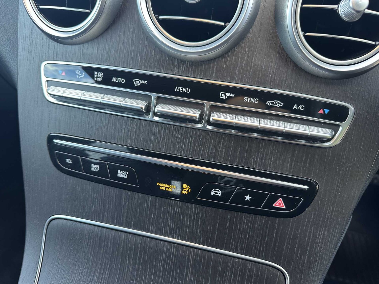 Used Mercedes-Benz GLC 2020 for sale - 76298309: Photo 34