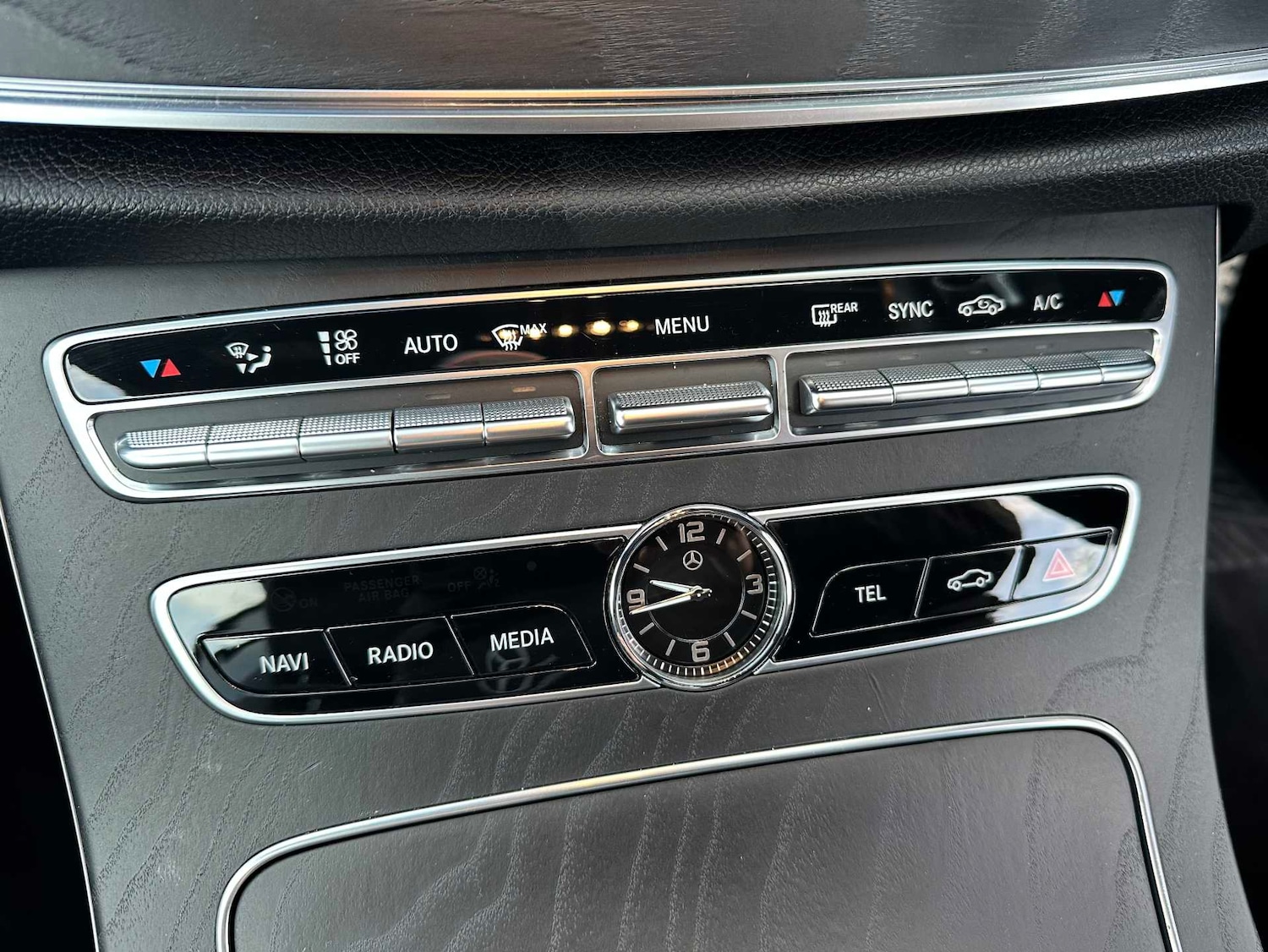 Used Mercedes-Benz E Class 2020 for sale - 76624632: Photo 32