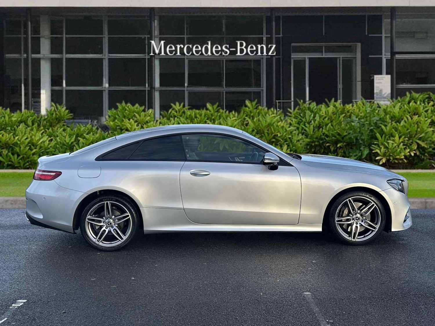 Used Mercedes-Benz E Class 2020 for sale - 76624632: Photo 4