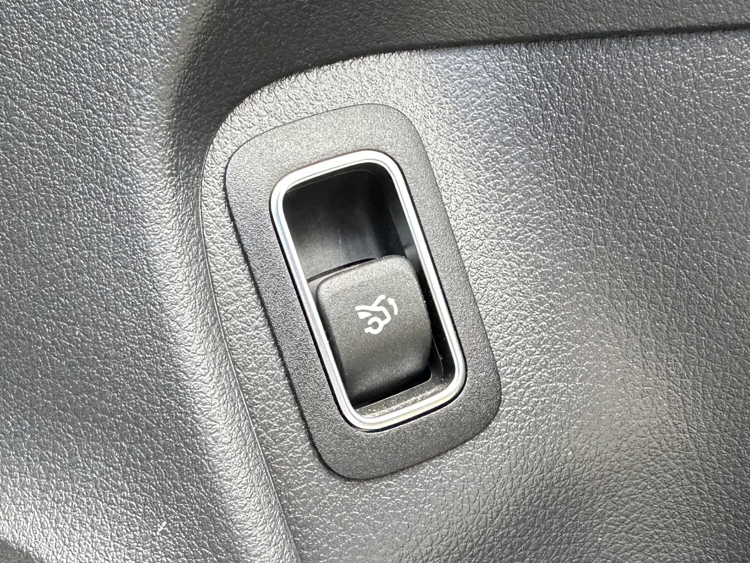 Used Mercedes-Benz CLA 2024 for sale - 75944461: Photo 25