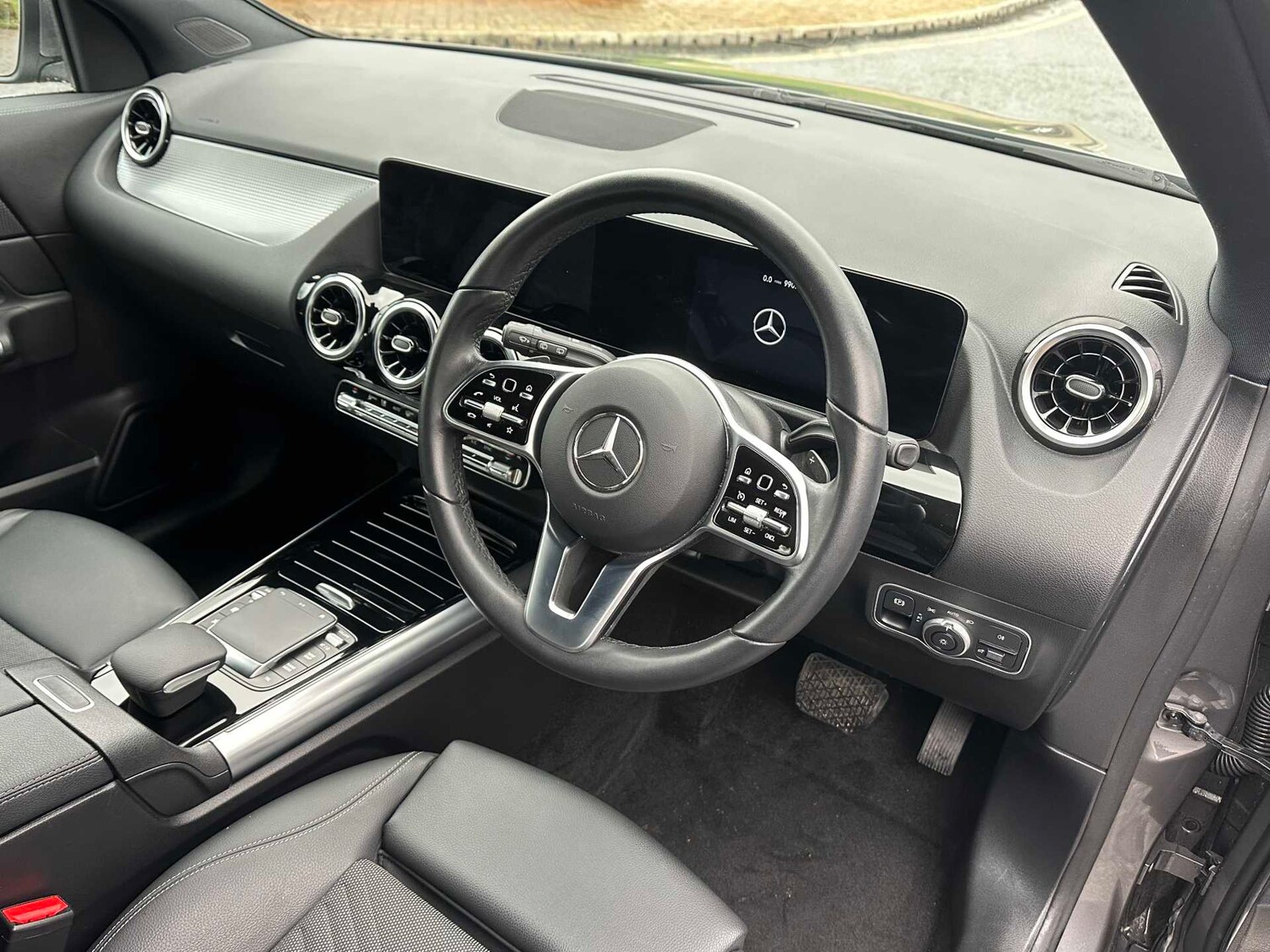 Used Mercedes-Benz GLA 2023 for sale - 77500217: Photo 14