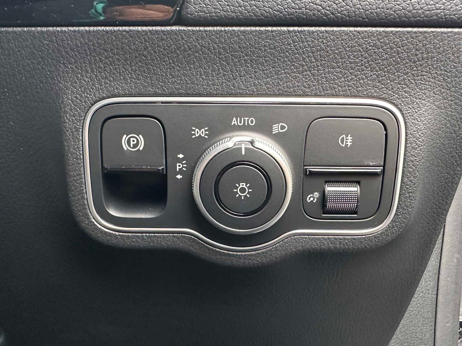 Used Mercedes-Benz GLA 2023 for sale - 77500217: Photo 26