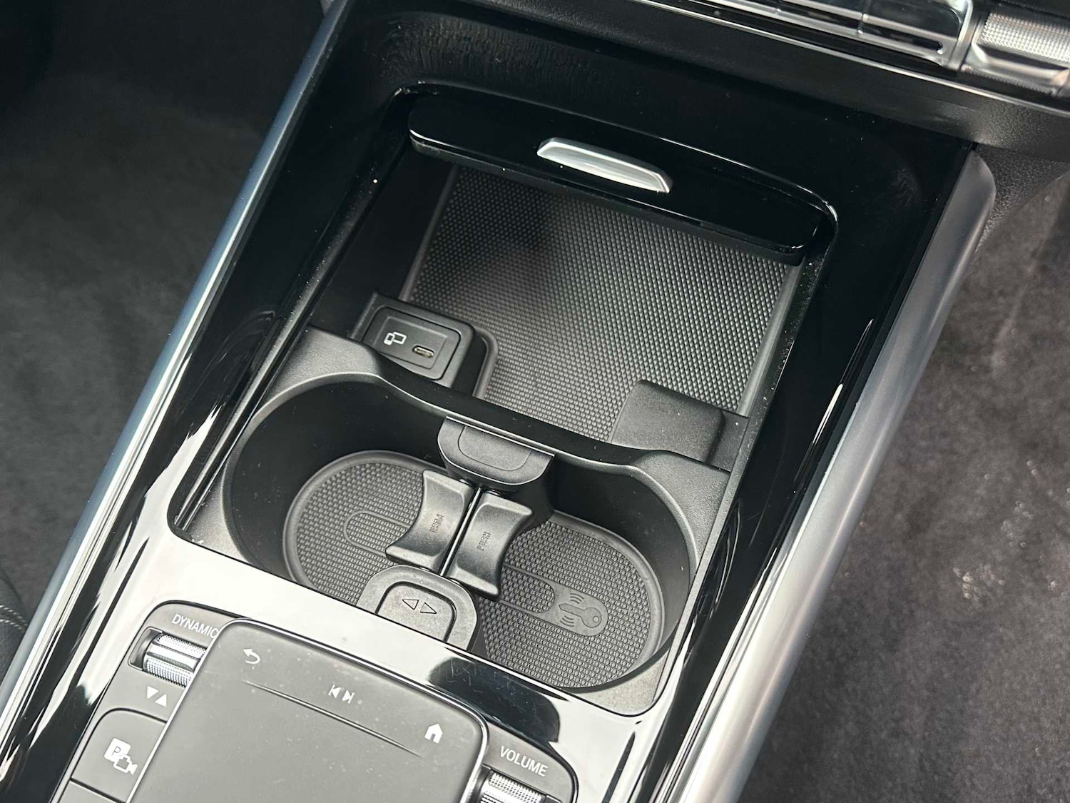 Used Mercedes-Benz GLA 2023 for sale - 77500217: Photo 32