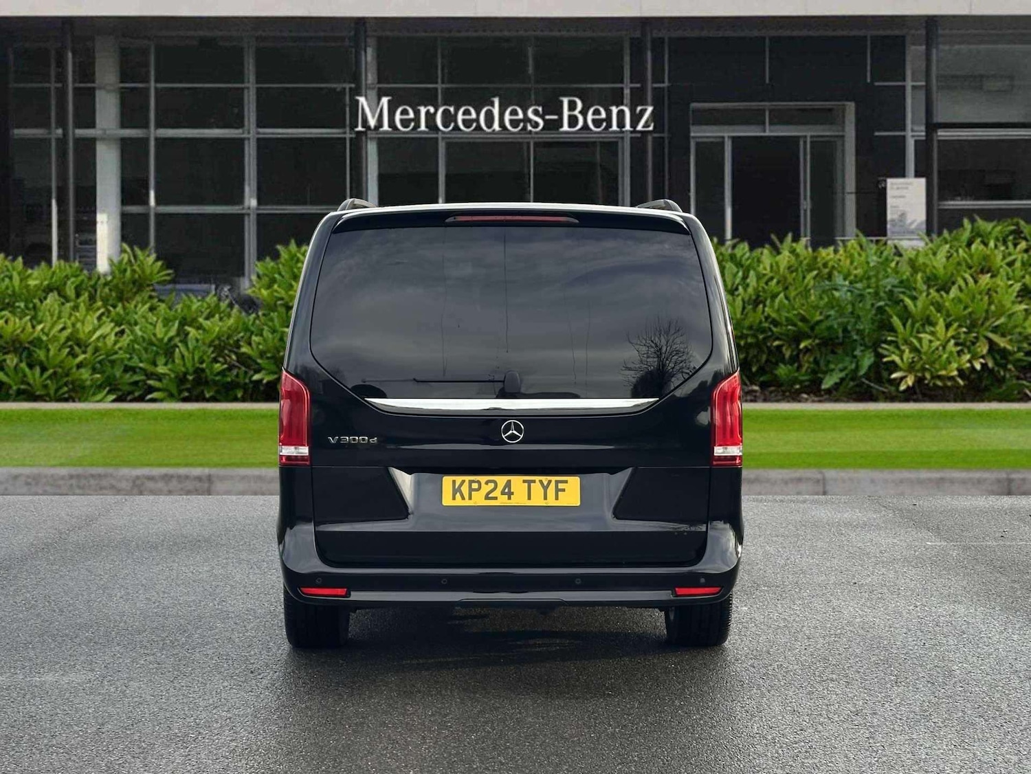 Used Mercedes-Benz V-Class 2024 for sale - 77076652: Photo 12