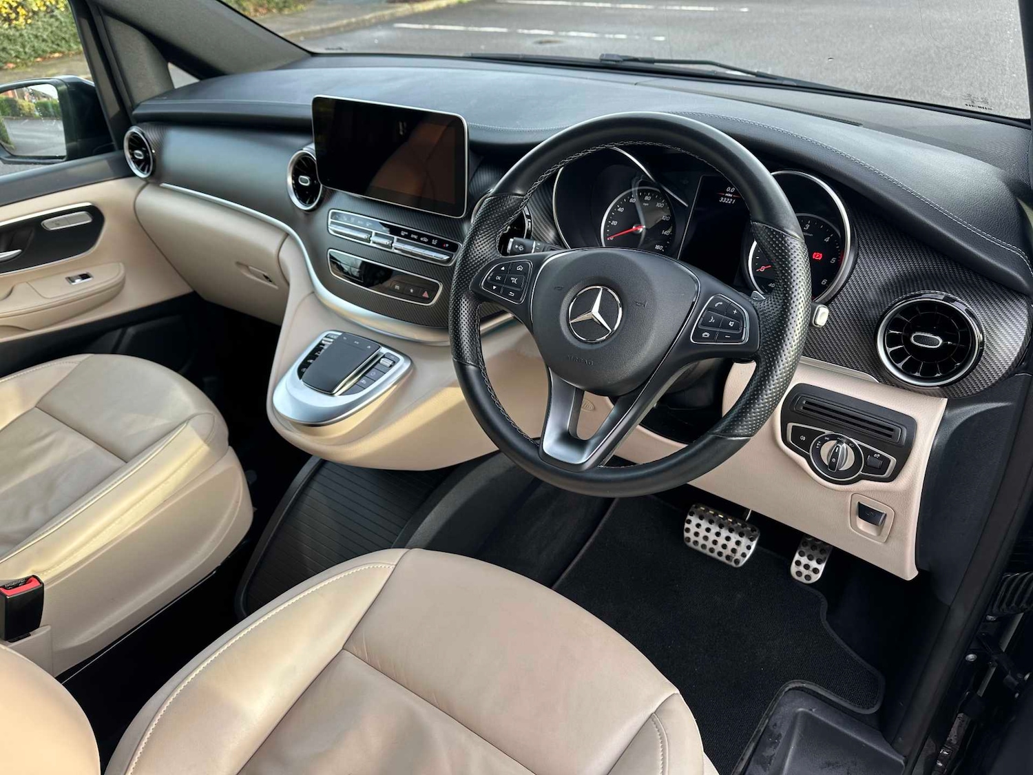 Used Mercedes-Benz V-Class 2024 for sale - 77076652: Photo 14