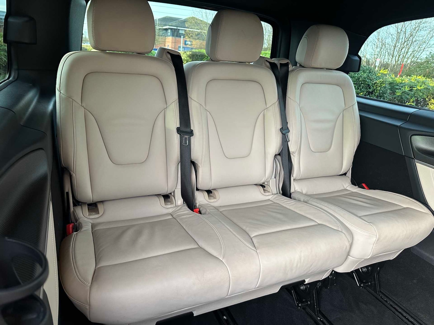 Used Mercedes-Benz V-Class 2024 for sale - 77076652: Photo 16