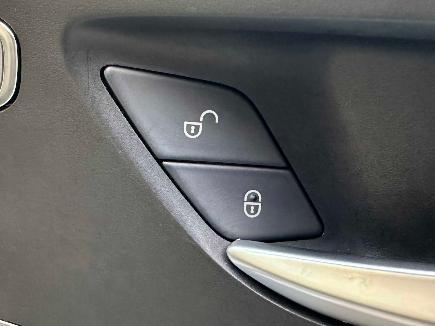 Used Mercedes-Benz V-Class 2024 for sale - 77076652: Photo 24