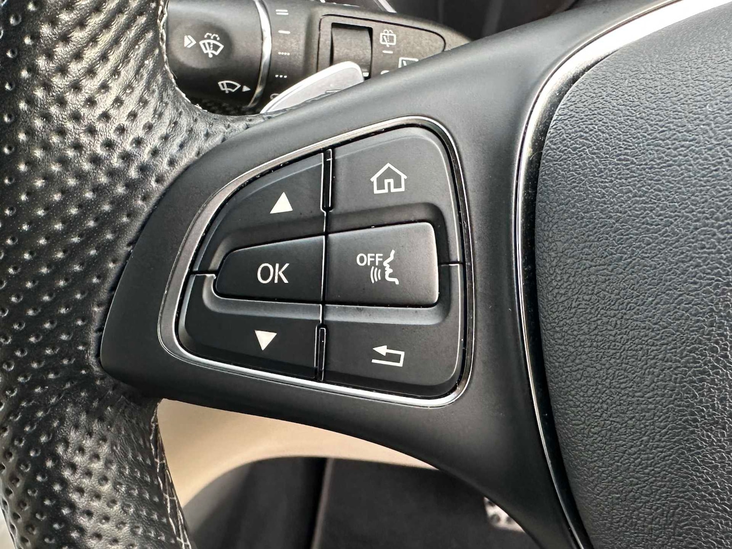 Used Mercedes-Benz V-Class 2024 for sale - 77076652: Photo 29