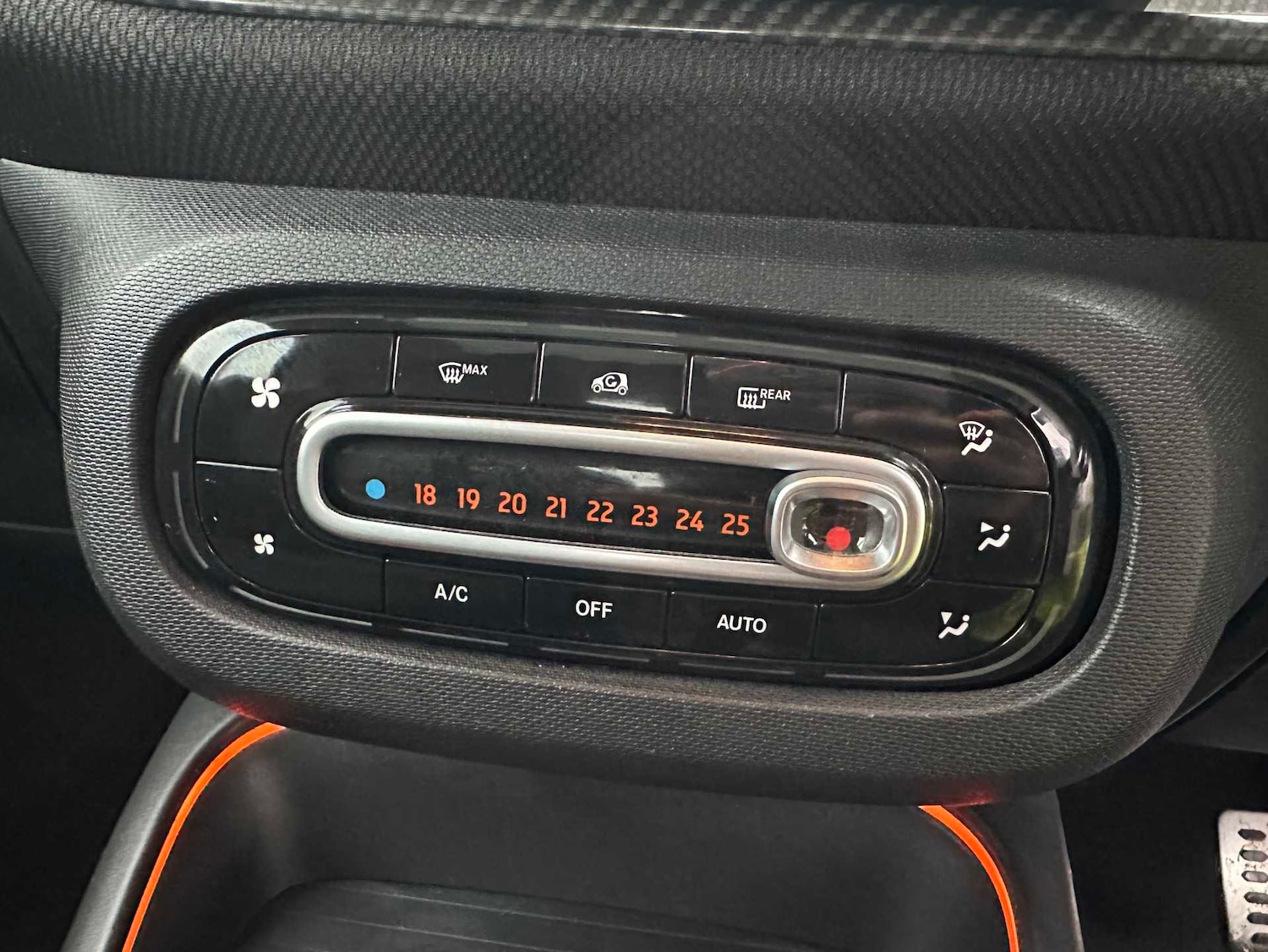 Used smart fortwo 2021 for sale - 77032210: Photo 28