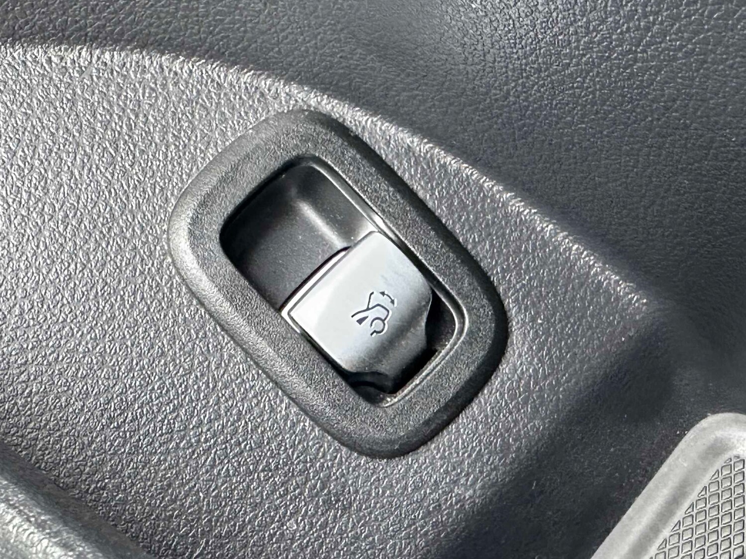 Used Mercedes-Benz GLC for sale - 77861116: Photo 25