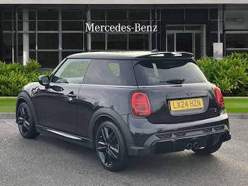Used MINI Hatch 2024 for sale - 77333822: Photo