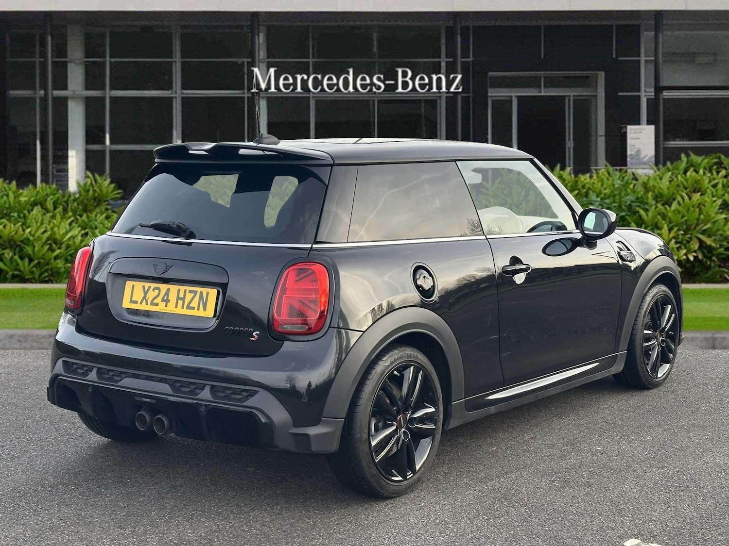 Used MINI Hatch 2024 for sale - 77333822: Photo 8