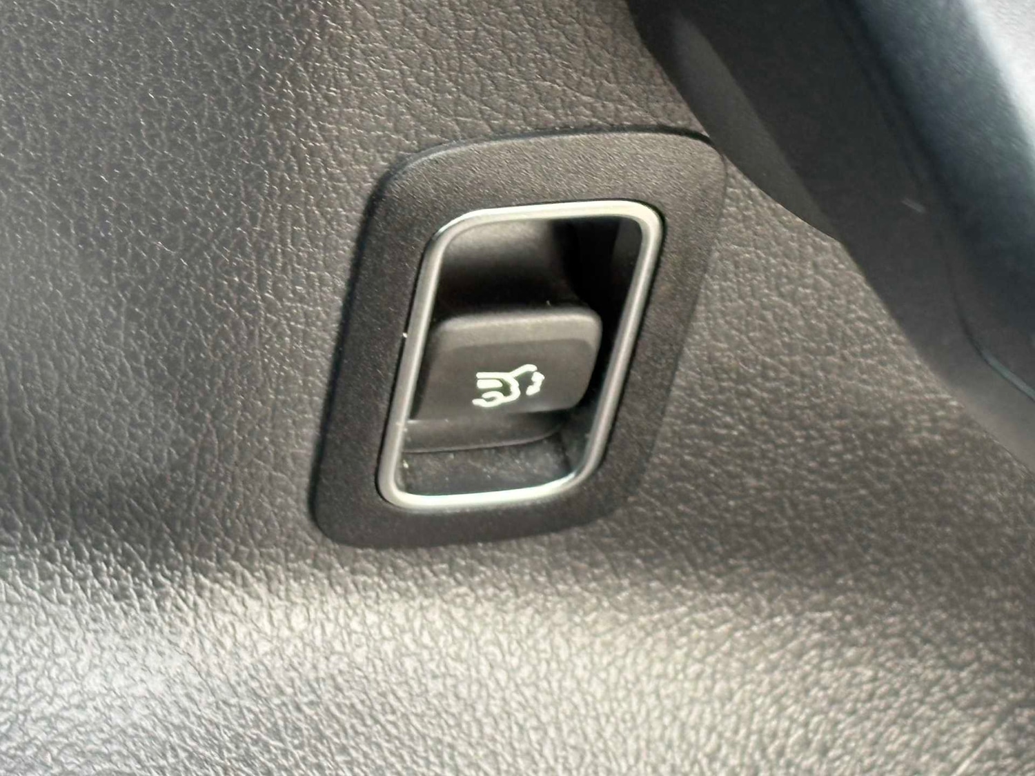 Used Mercedes-Benz EQB 2022 for sale - 76564541: Photo 25