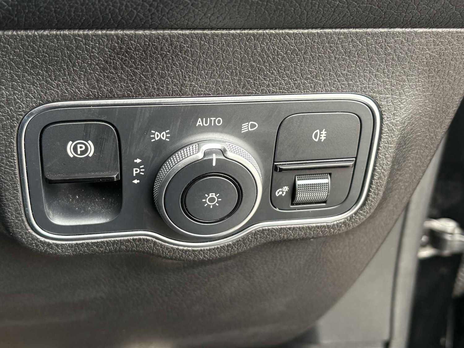 Used Mercedes-Benz EQB 2022 for sale - 76564541: Photo 26