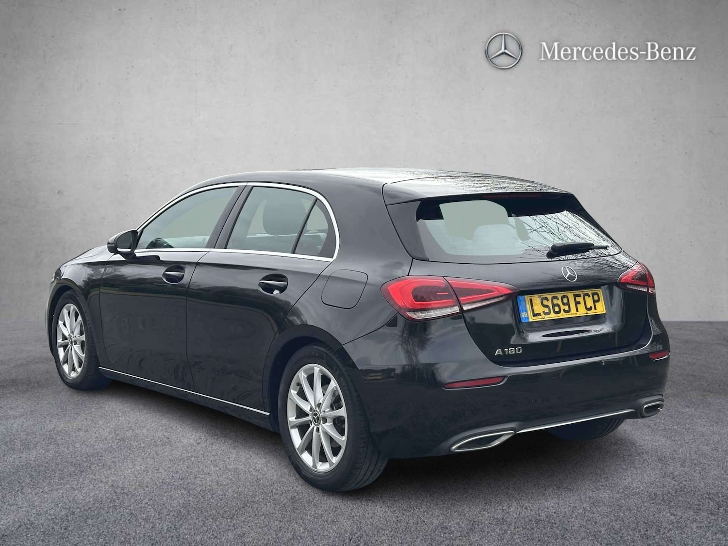 Used Mercedes-Benz A-Class 2019 for sale - 77914155: Photo 2